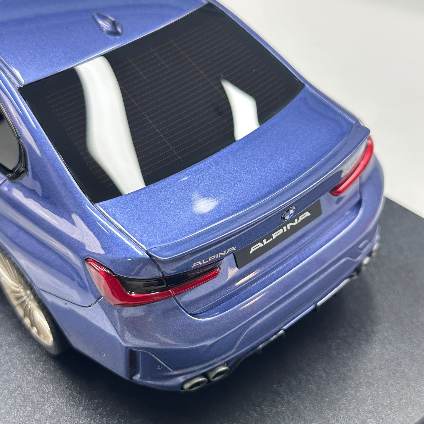 GT Spirit 1/18 Alpina B3 GT SALOON Blue GT543