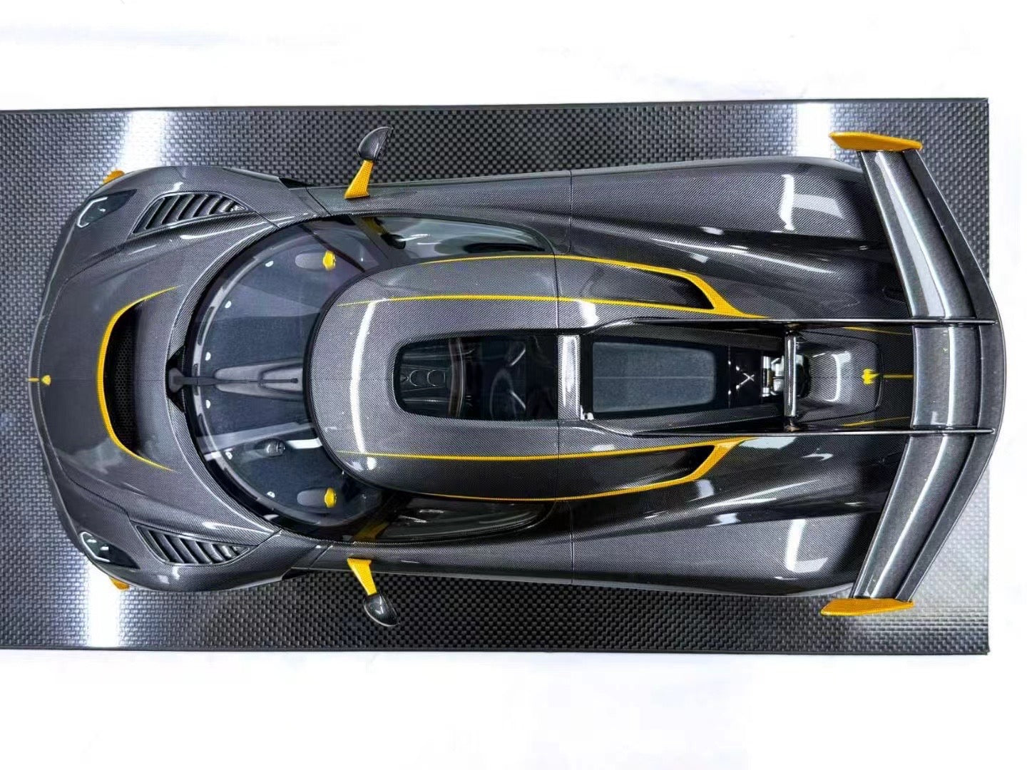 Frontiart 1/8 Koenigsegg Jesko Kabenjin Limited Edition Car Model Ornaments
