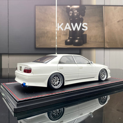 Ignition Model 1/18 Isuzu JZX100 Chaser + Engine Pearl White Limited Edition Car Model Ornament