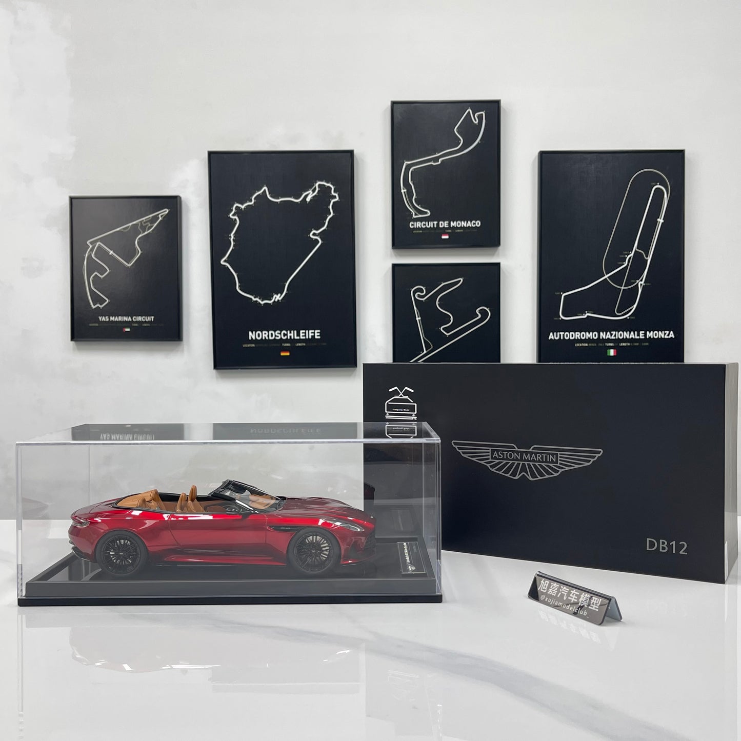 Xiaoguang Model & MotorHelix 1/18 Aston Martin DB12 Volante Convertible