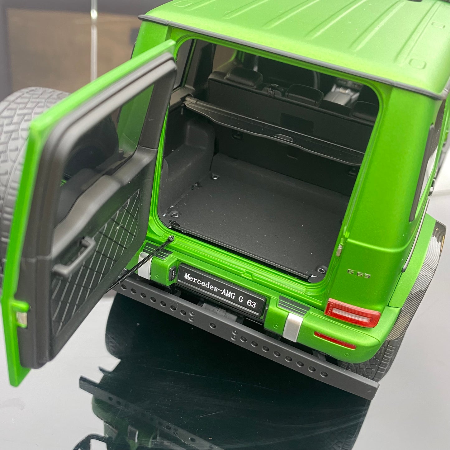 Almost Real 1/18 Mercedes-Benz AMG G63 4X4² Matt Green Big G Car Model Ornament