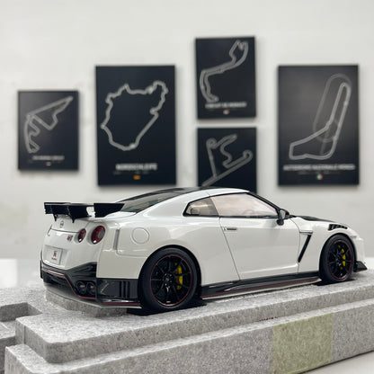 MOTORHELIX 1/18 Nissan GT-R NISMO (R35) Special Edition 2022 Brilliant Pearl White MH378