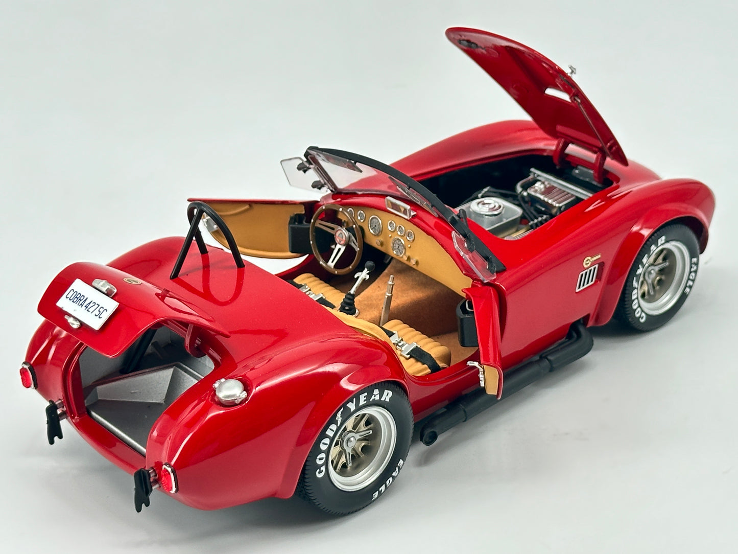 Kyosho 1/18 Ford Shellby Cobra 427 S/C Red Alloy Car Model
