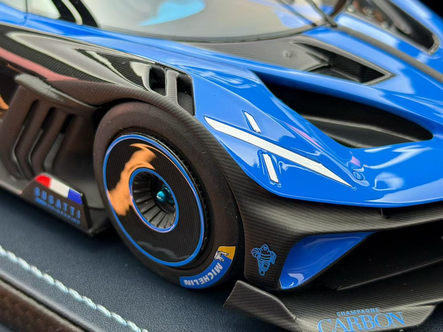 MR 1:18 Bugatti Bolide Blue 541/649 DDJ048