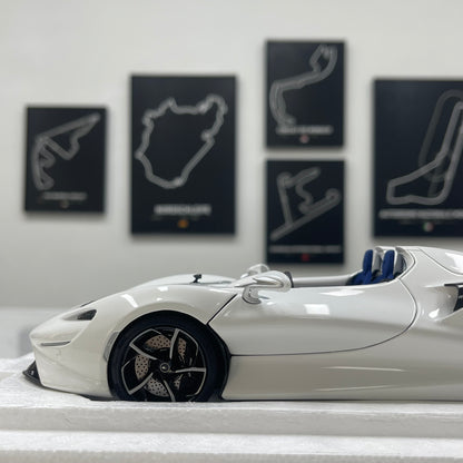 LCD 1/18 McLaren Elva Die-cast Model – Pearlescent White with Blue Interior (LCD18015-WH)