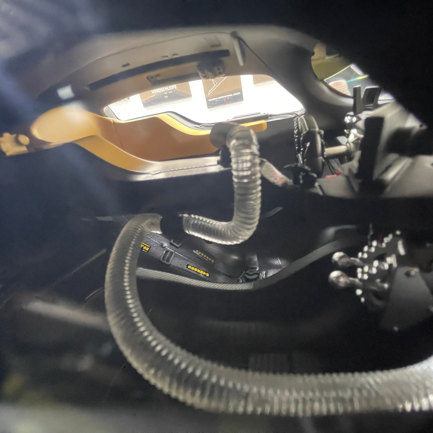 Spark 1/8 Aston Martin VALKYRIE NO.007 Black and Green Livery 08S003