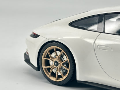 MINICHAMPS 1/18 Porsche 911 (992) GT3 TOURING 2022 Alloy Car Model