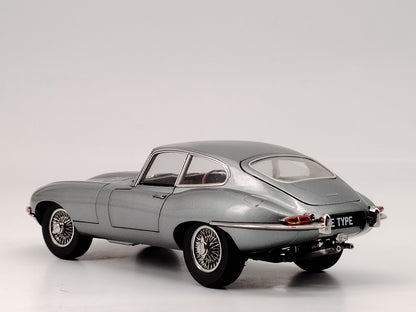 Kyosho 1/18 Jaguar E TYPE alloy simulation model car birthday gift ornaments
