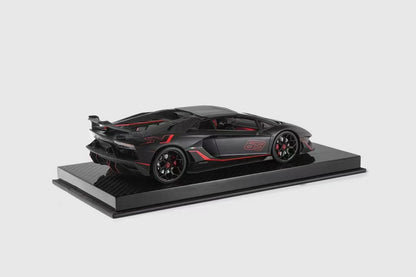 Runner & UU 1/18 Lamborghini SVJ Aventador