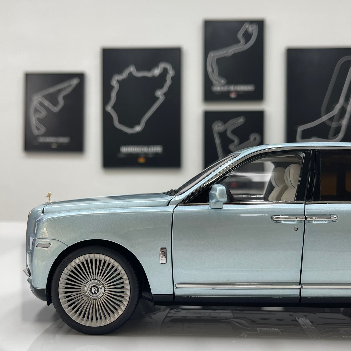ZP 1/18 Rolls-Royce Cullinan BB Fishing Seat Edition Metallic Blue Alloy Simulation Model Car