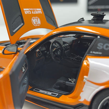 MINICHAMPS 1/18 Mercedes-AMG GT BLACK SERIES SILVERSTONE 2025 Safety Car Orange 110032092