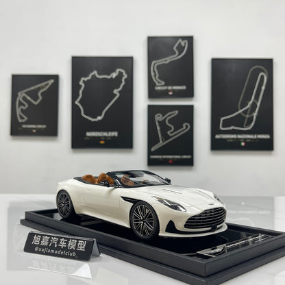 MOTORHELIX 1/18 Aston Martin DB12 Volante (Convertible) - Moonlight White - MH395