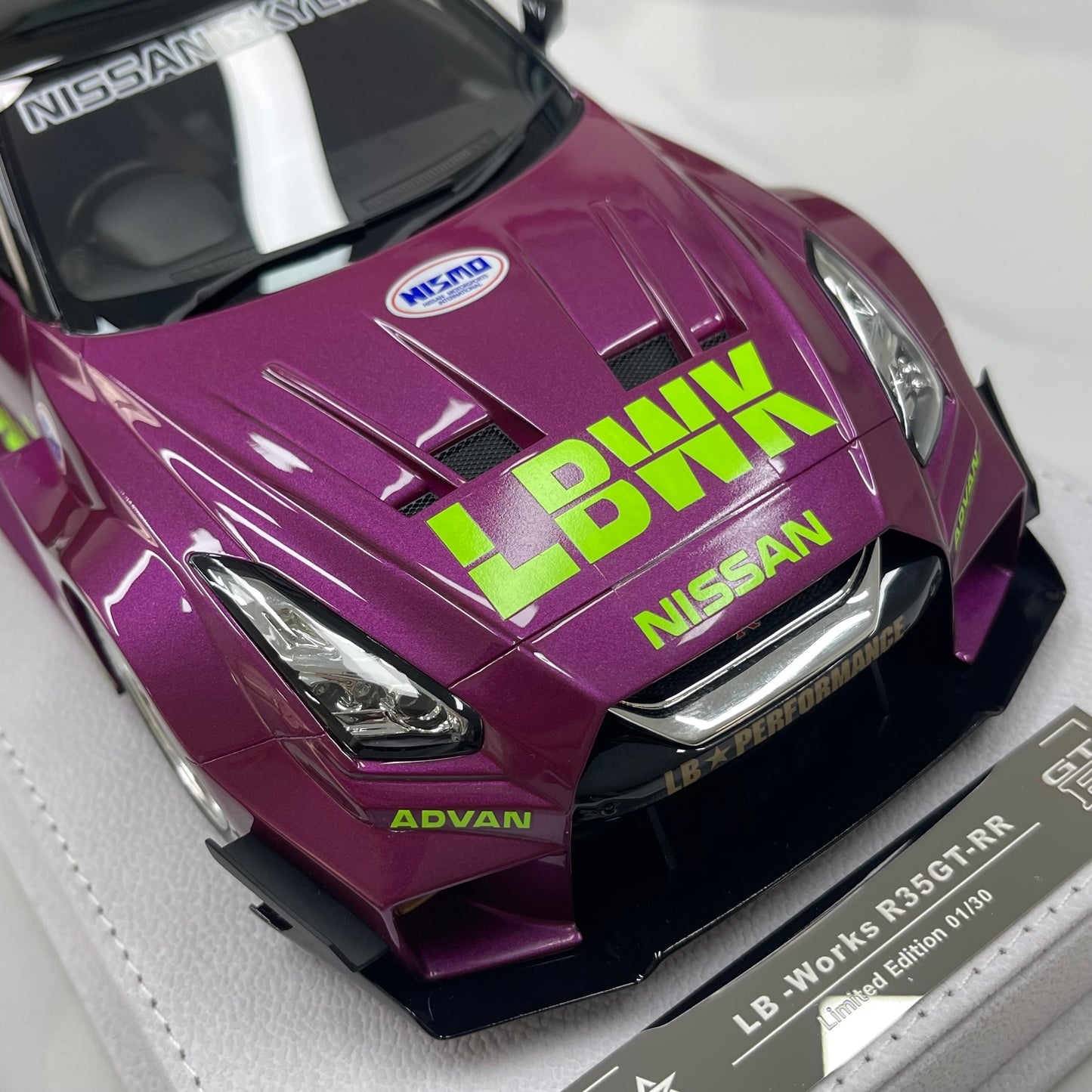 BBA MODEL 1/18 Nissan GTR 35GT-RR Metallic Purple Limited Edition Model Car