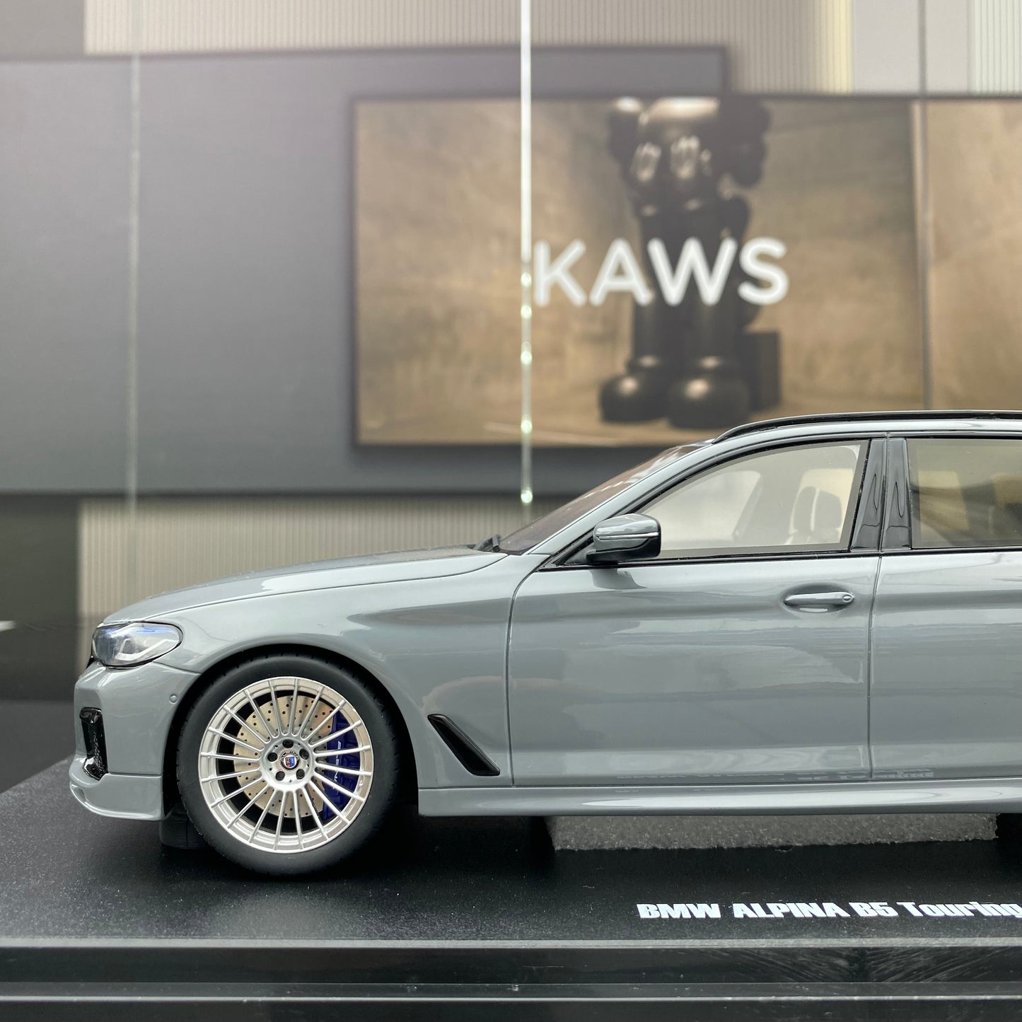 GT Spirit 1/18 BMW Alpina B5 Touring(G31) gray simulation car model