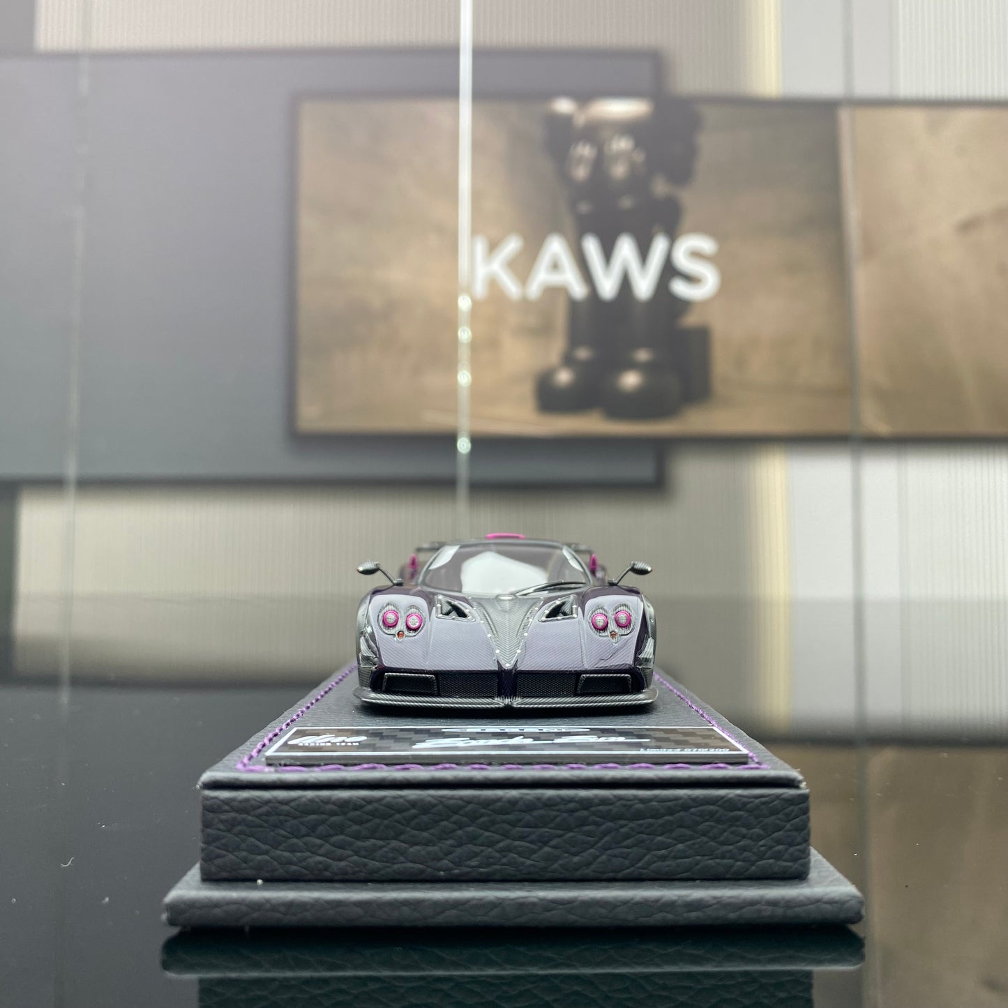 Adorno de coche PEAKO 1/43 Pagani Zonda Zun de edición limitada en carbono morado
