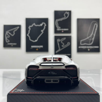 BBA MODEL 1/18 Bugatti Chiron Profilée – Black & White Panda