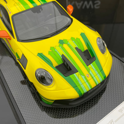TP 1/18 Porsche 992 GT3 RS (Weissach Package) Glorora painting simulation car model