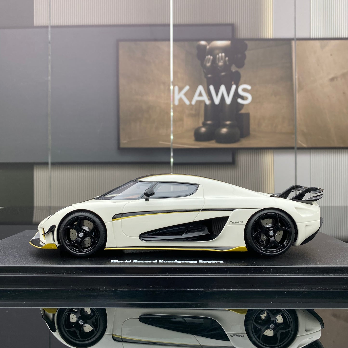 GT Spirit 1/18 Koenigsegg REGERA RECORD white resin car model ornament