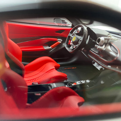 VIP 1/18 Ferrari F8 wide-body modified version simulation car model ornament gift