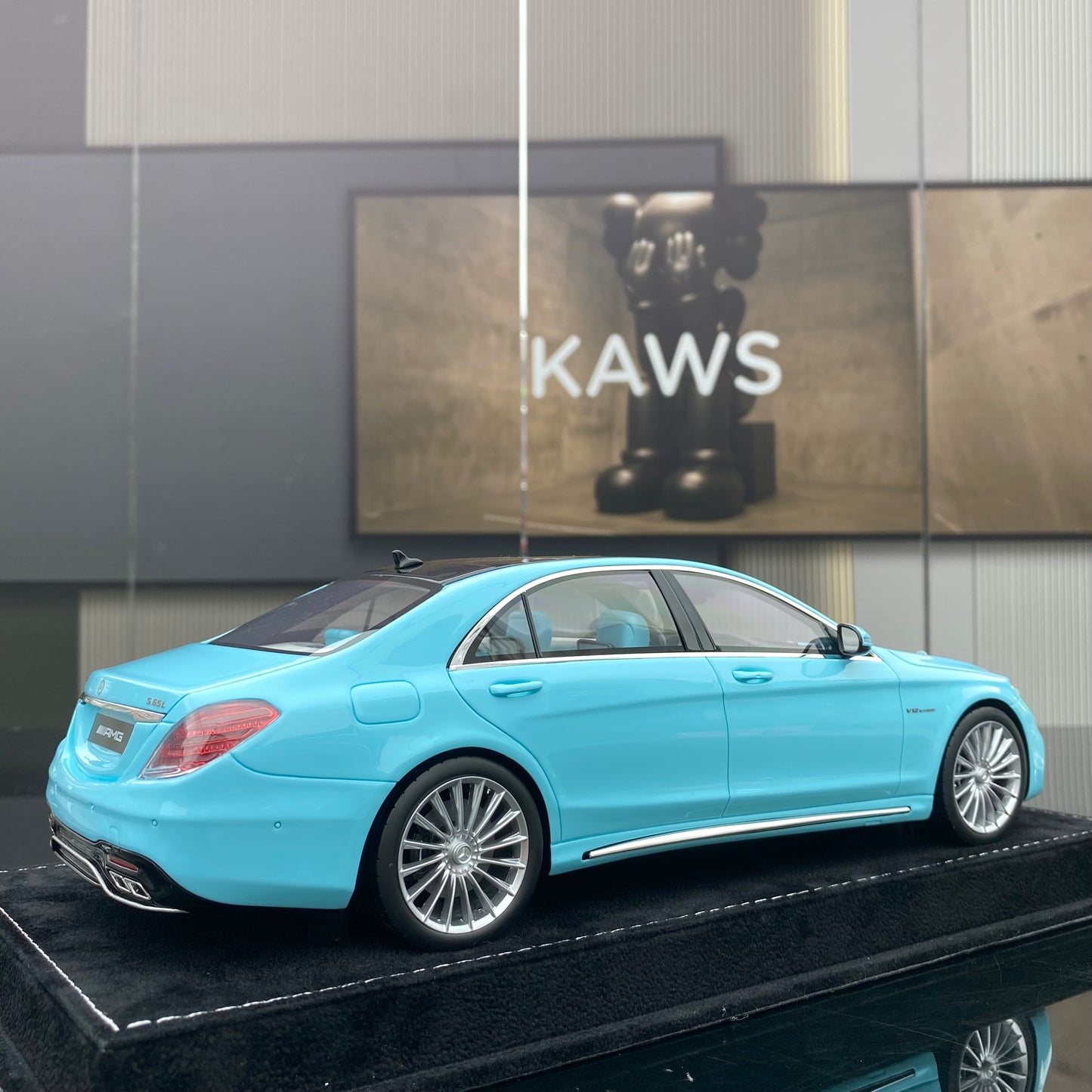 Modelo de coche de resina Mercedes-Benz S65L AMG a escala 1/18, adorno para regalo de cumpleaños.