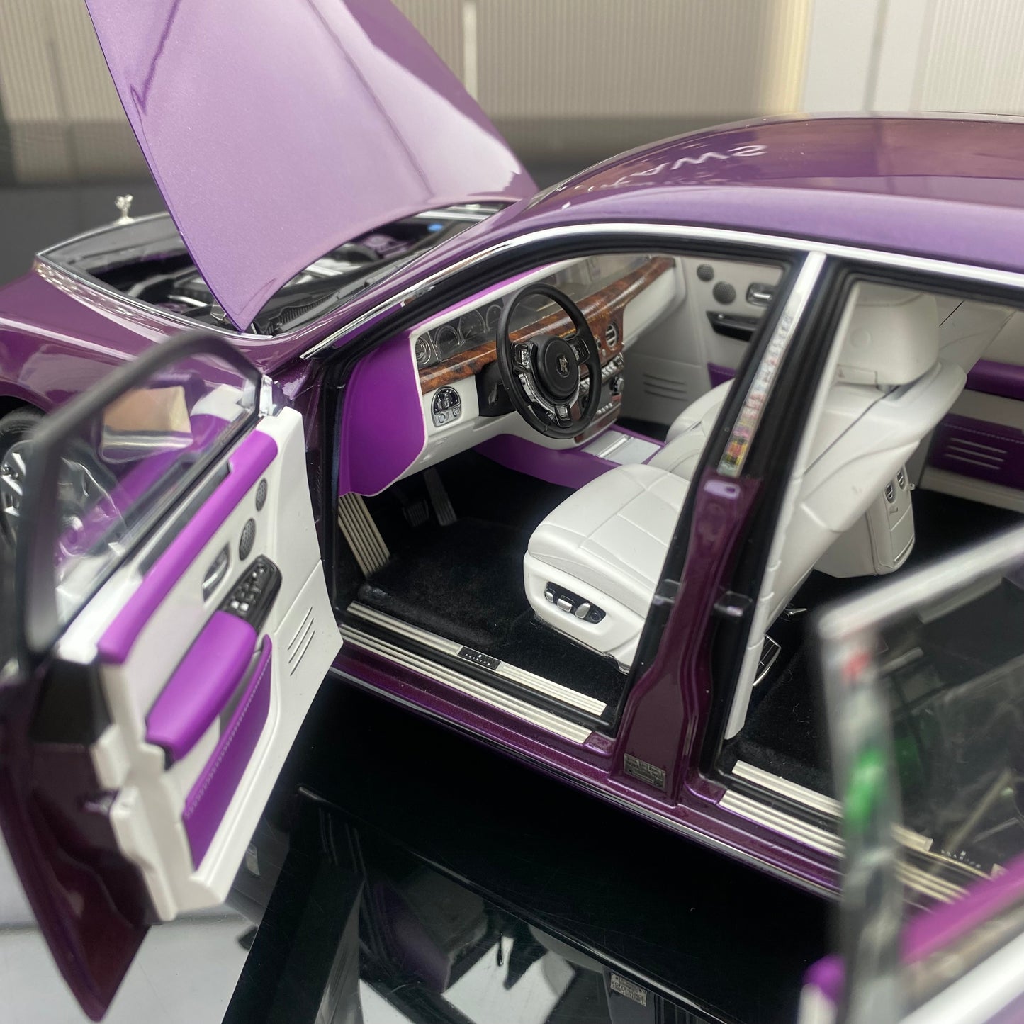 ZP 1/18 Rolls-Royce Phantom Pearlescent Purple Alloy Fully Open Simulation Car Model