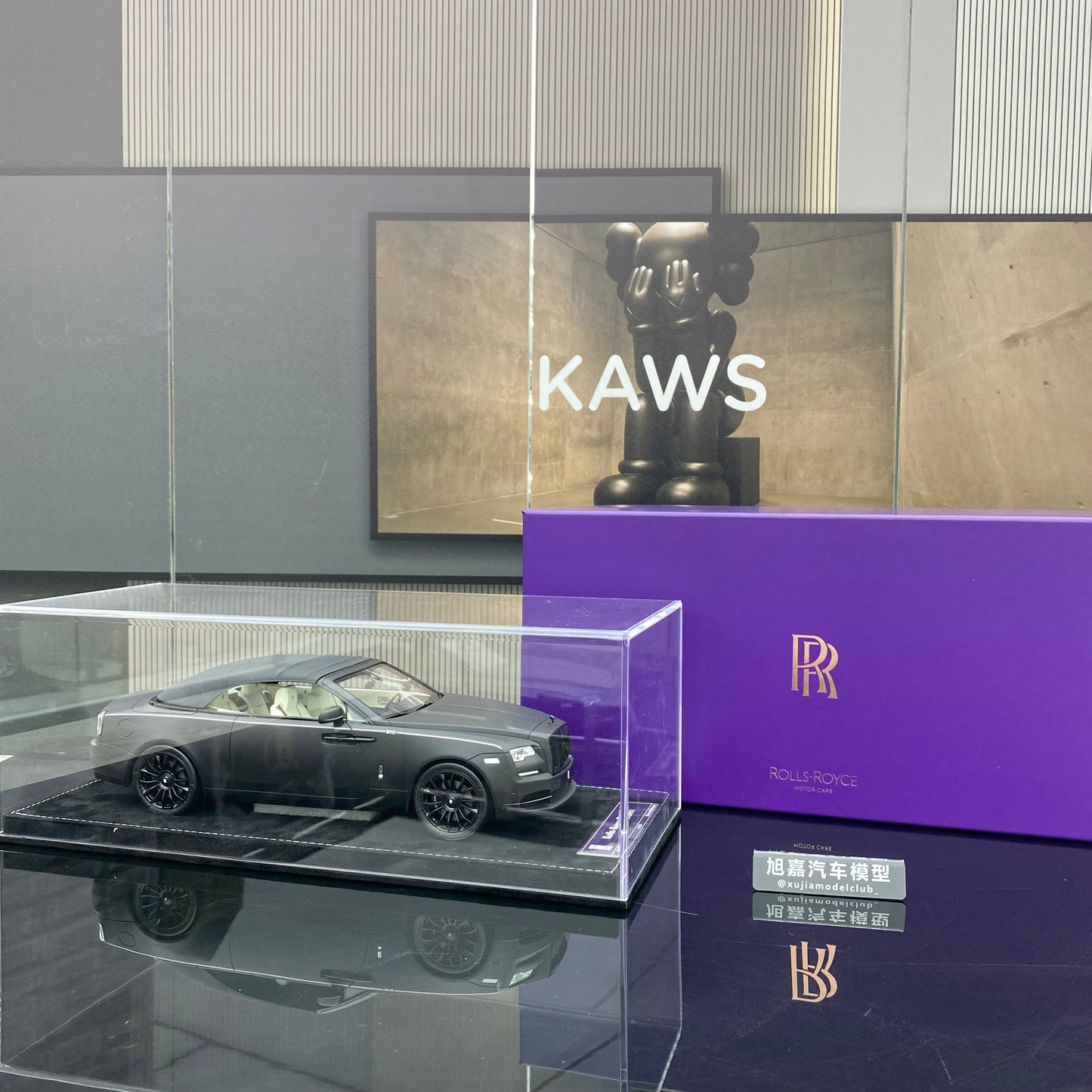 HH Model 1/18 Rolls-Royce Dawn Resin Simulation Car Model