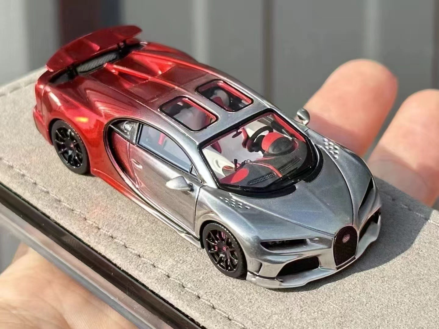 HH Model 1/18 Bugatti Chiron SS Limited Edition Simulated Resin Car Model