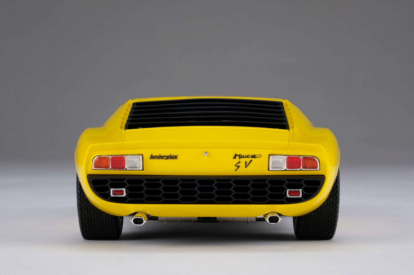 Amalgam 1/18 Lamborghini Miura P400 SV simulation car model