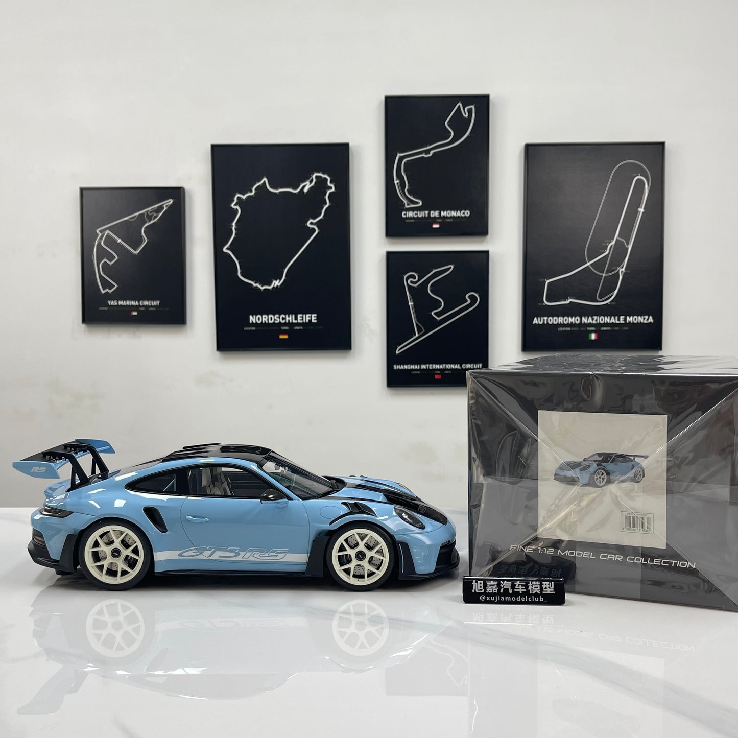 GT Spirit 1/12 Porsche 911 [992.1] GT3 Blue GT497