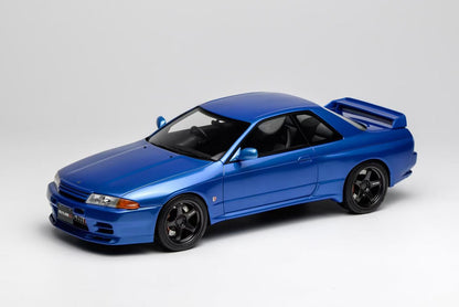 MOTORHELIX 1/18 Nissan Skyline GT-R (R32) Diecast Model