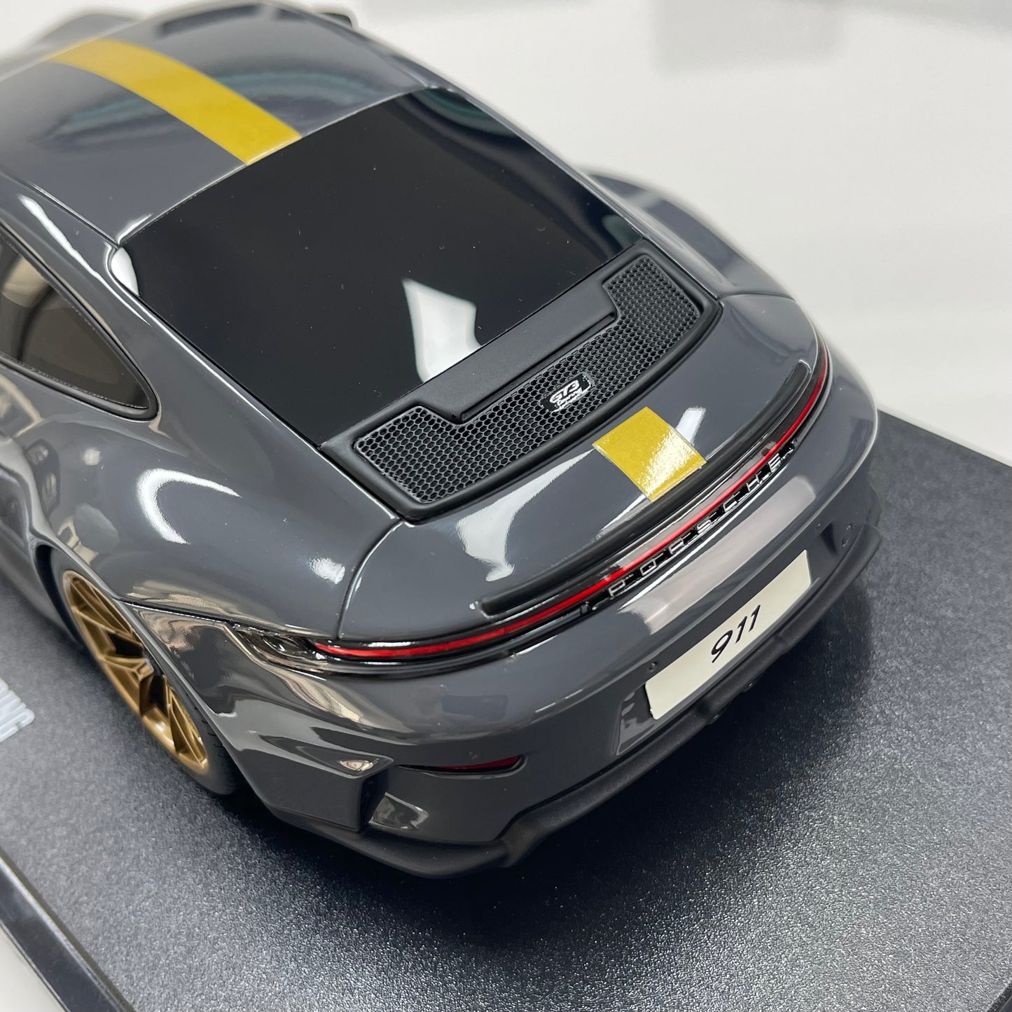 GT Spirit 1/18 Porsche 911 [992.2] GT3 Touring Grey GT577