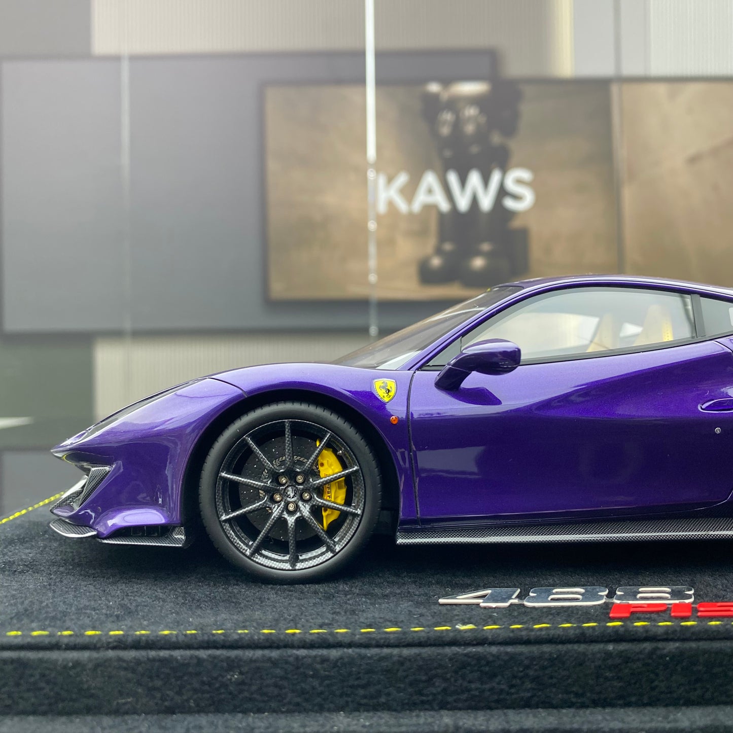 BBR 1/18 Ferrari 488 pista Hong Kong purple limited edition car model ornament