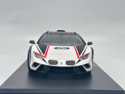 TOPSPEED 1/18 Lamborghini Huracan Sterrato White Simulated Car Model TS0610