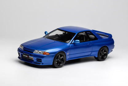 MOTORHELIX 1/18 Nissan Skyline GT-R (R32) Diecast Model