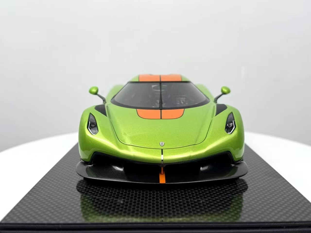 【Preventa】Modelo de coche Frontiart 1/18 Koenigsegg Jesko Absolute Edition Pearlescent Green Limited Edition