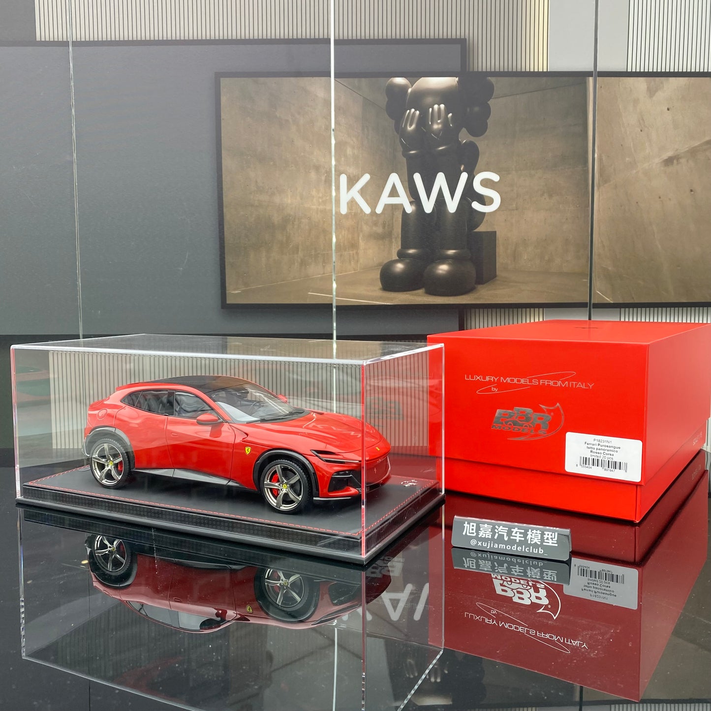 Colección de adornos de modelos de coches Ferrari Purosangue FUV rojo de edición limitada BBR 1/18