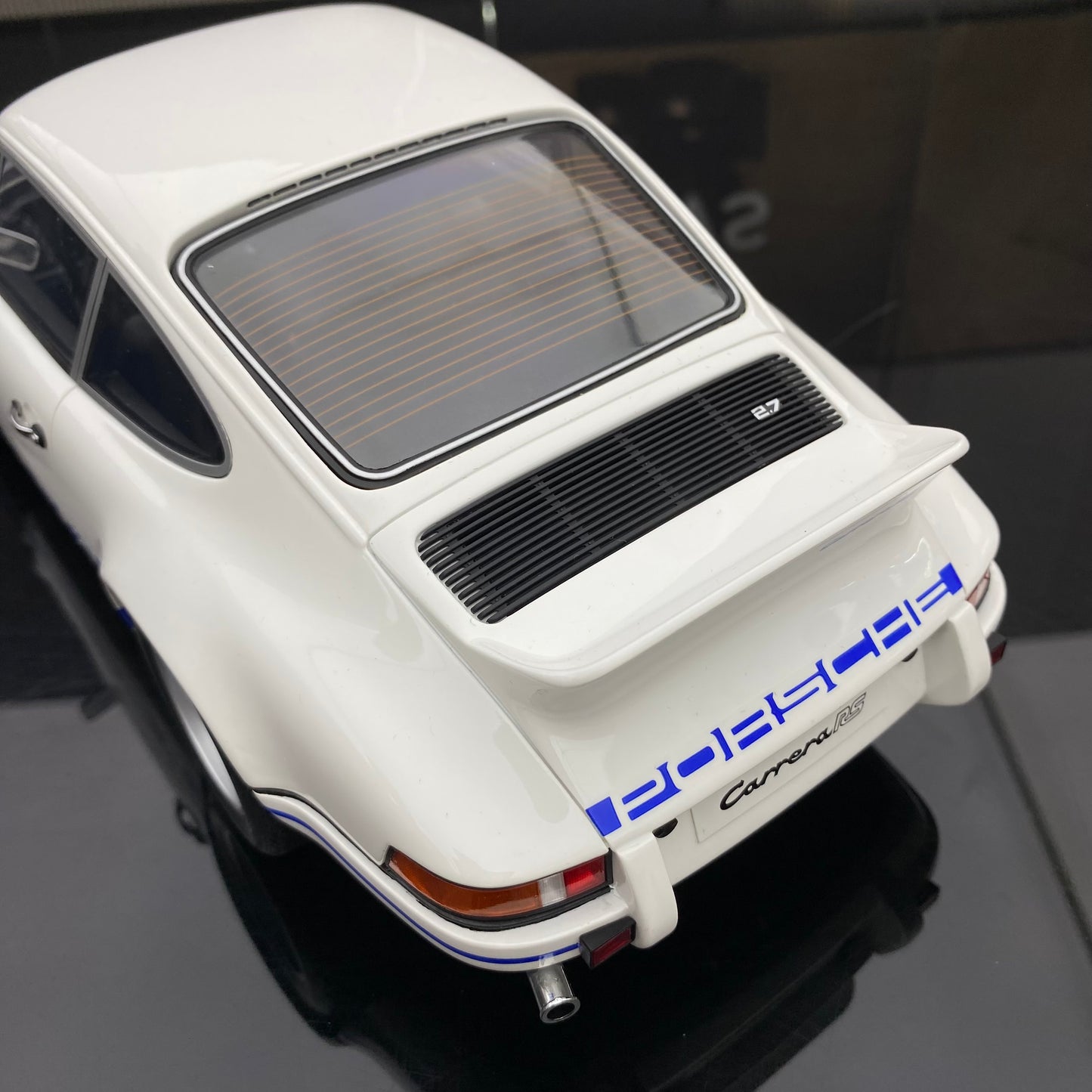 GT spirit 1/12 Porsche 911 2.7rs 1973 old car model ornaments GT921