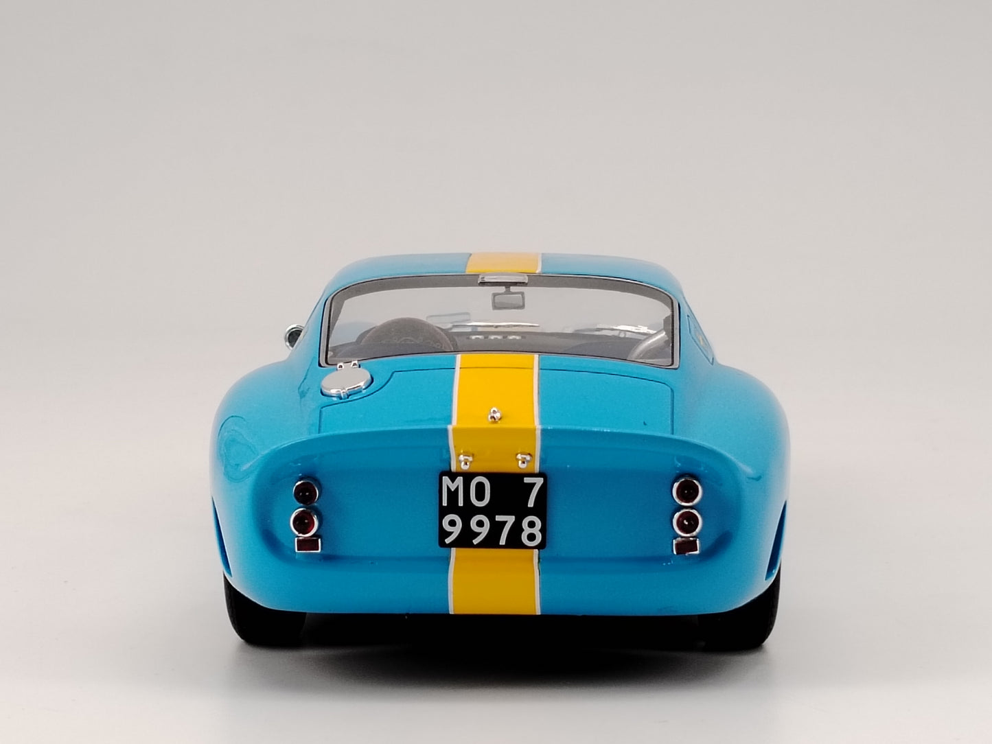 GT Spirit 1/18 Ferrari 250GTO 112 Blue Simulation Car Model Ornaments