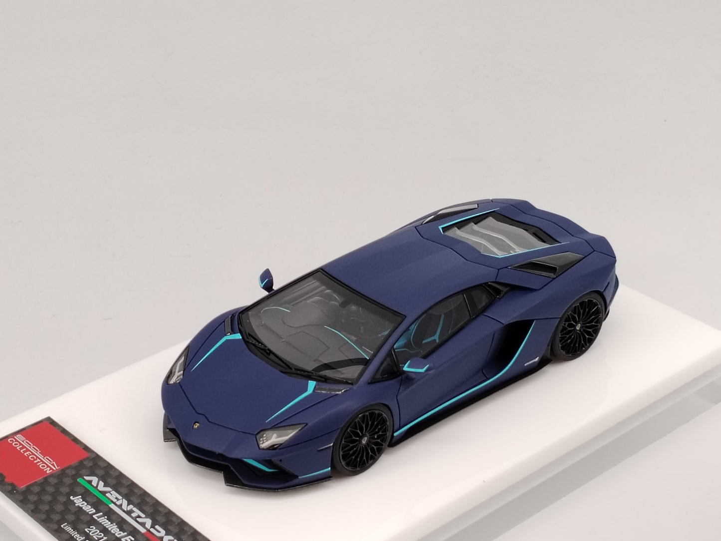 MAKEUP 1/43 Lamborghini AVENTADOR S blue simulation car model ornaments