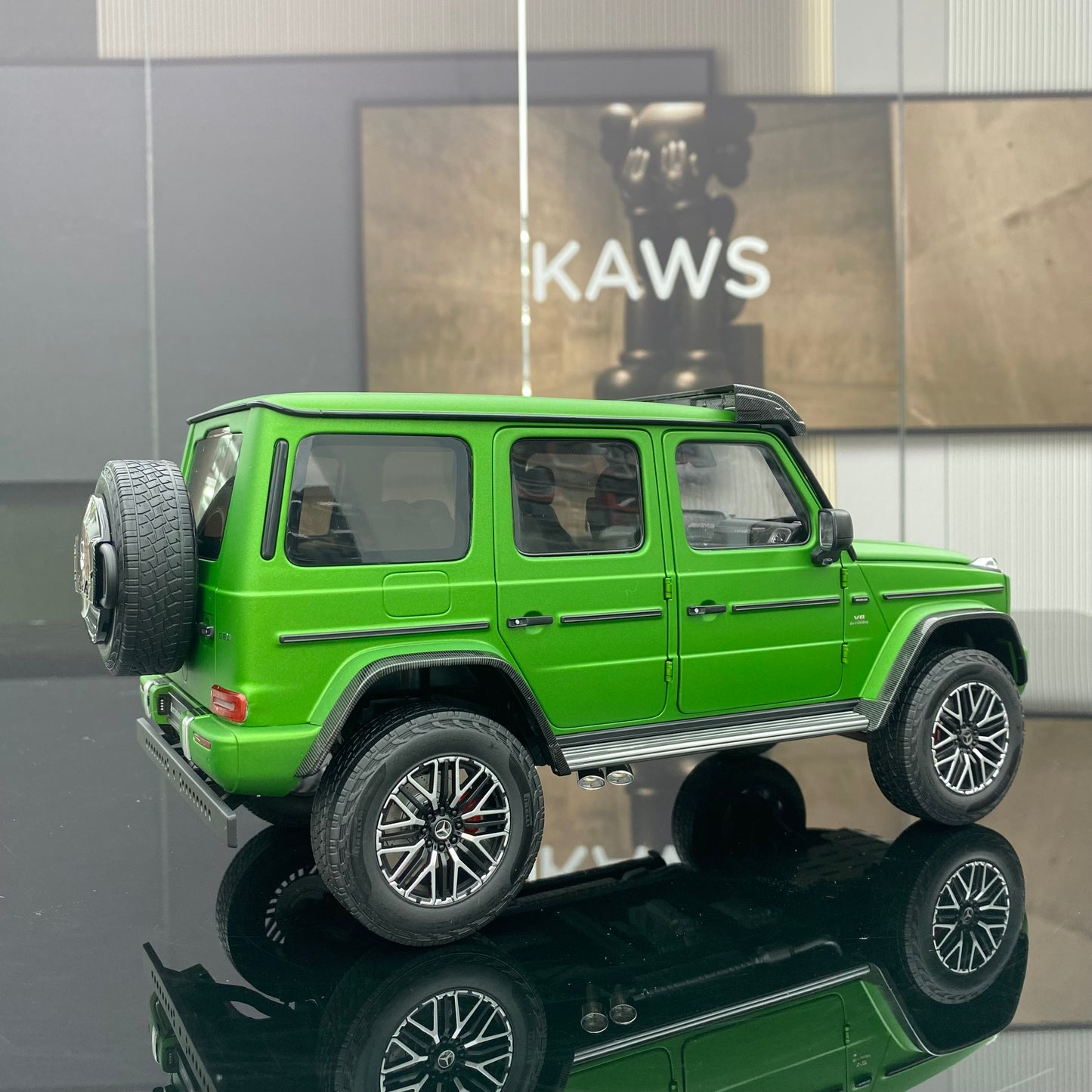 Almost Real 1/18 Mercedes-Benz AMG G63 4X4² Matt Green Big G Car Model Ornament