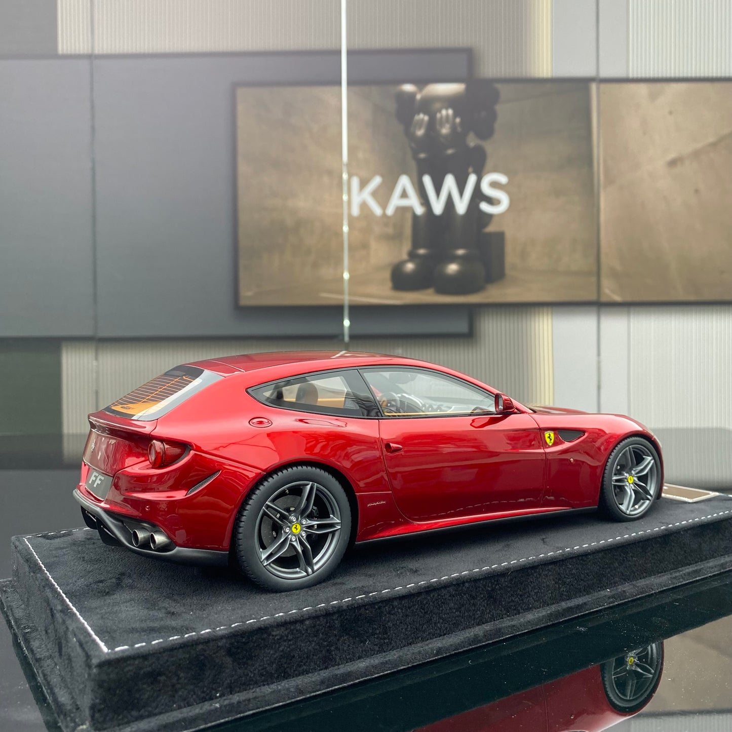 Ferrari FF HH MODEL 1/18, modelo de coche de simulación de edición limitada, color rojo metalizado estándar