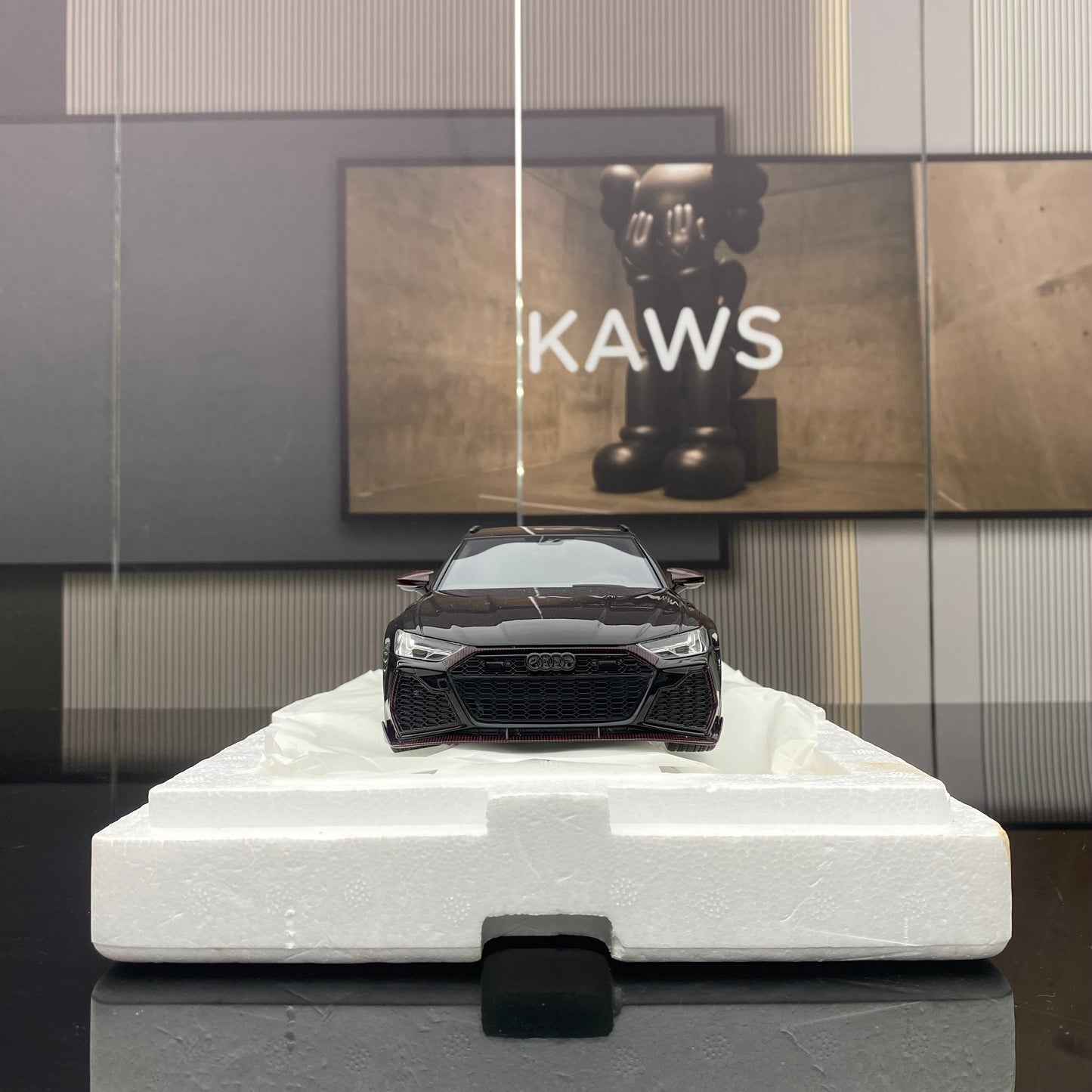 Adorno de coche de simulación Audi RS6 en olla de cocción lenta negra TopSpeed ​​1/18 ABT