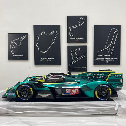 Spark 1/8 Aston Martin VALKYRIE NO.007 Black and Green Livery 08S003