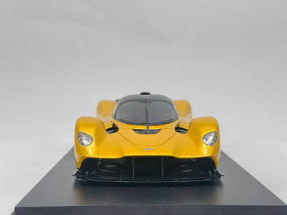 Topspeed 1/18 Aston Martin Valkyrie Sunburst Yellow Simulation Car Model