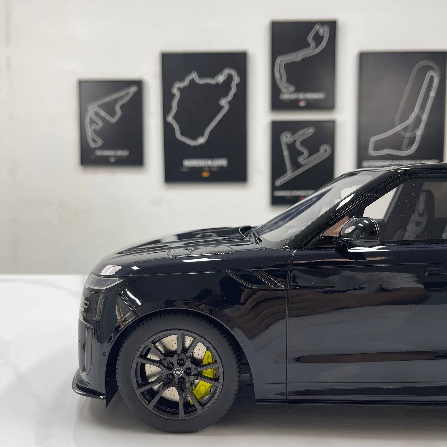 GT Spirit 1/12 Land Rover Range Rover Sport SV Edition Two – Black (GT555)