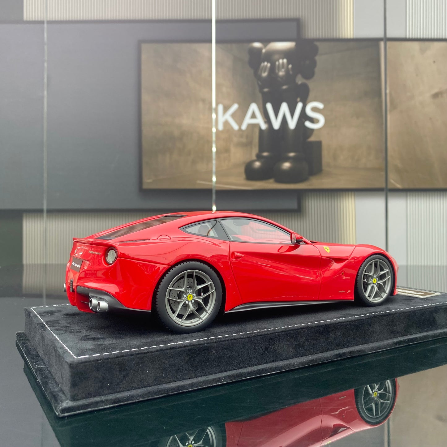 Adornos para el modelo Ferrari F12 Berlinetta rojo estándar de edición limitada, modelo HH 1/18