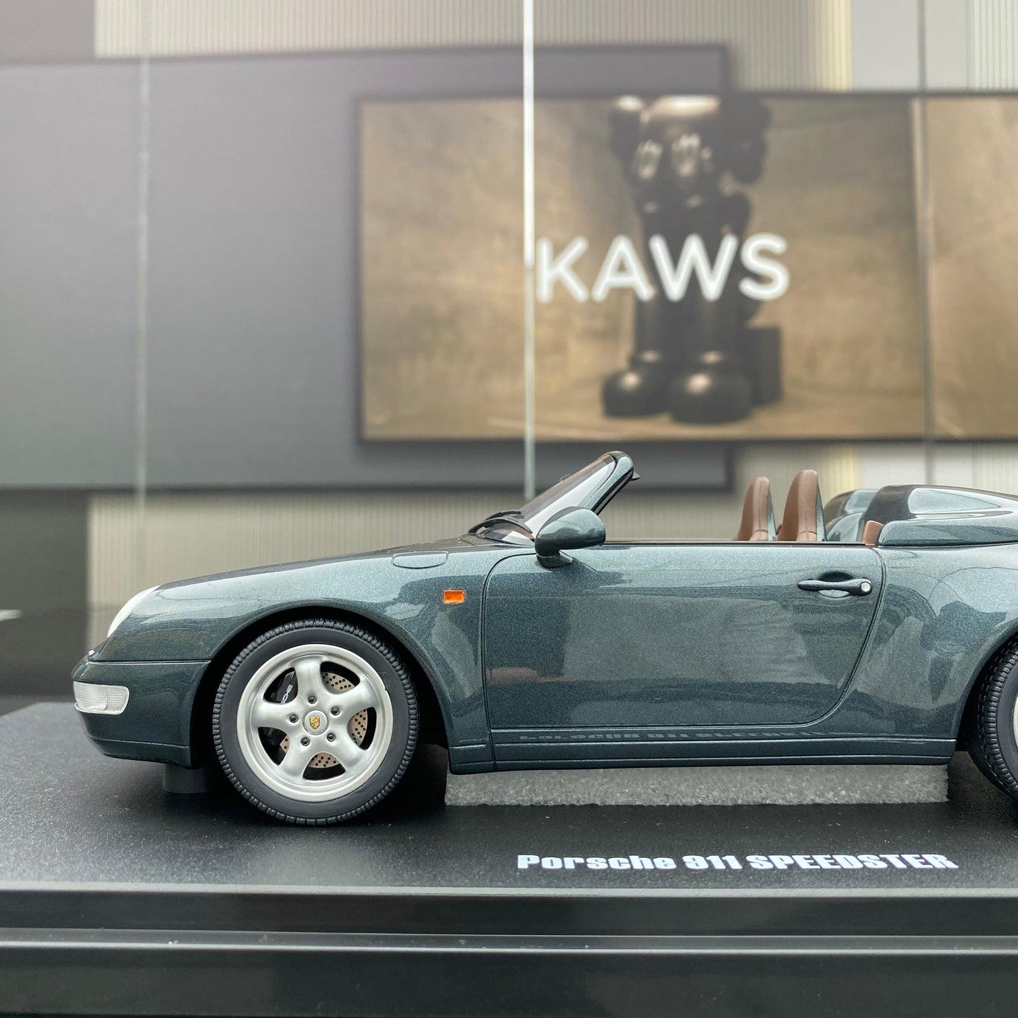 GT Spirit 1/18 Porsche 993 SPEEDSTER roadster simulation car model ornaments