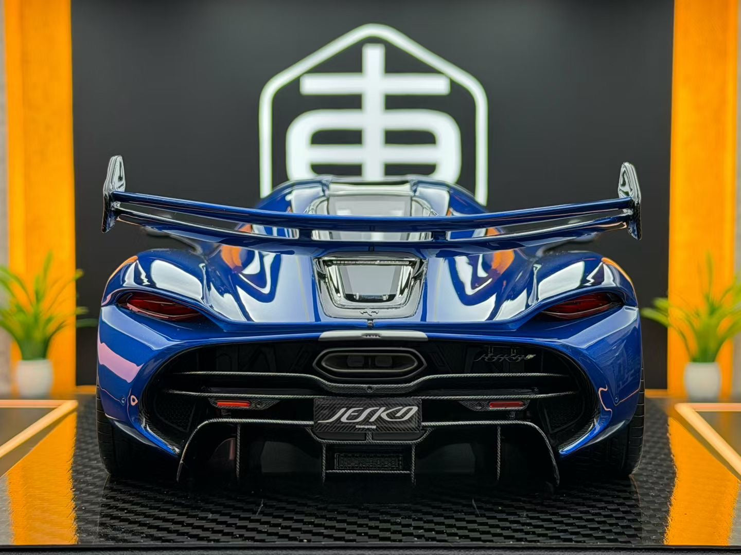 FA 1:18 Koenigsegg Jesko Metallic Blue 300/300 DDJ035