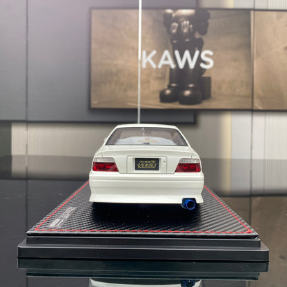 Ignition Model 1/18 Isuzu JZX100 Chaser + Engine Pearl White Limited Edition Car Model Ornament