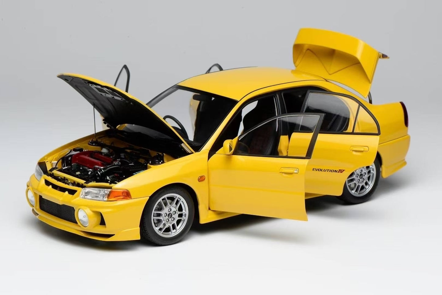 MOTORHELIX 1/18 Mitsubishi All - Open Alloy Car Model